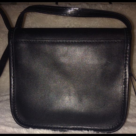 Lisa Minardi - Picture 5 of 6